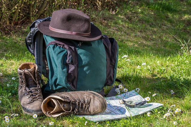 Camping Gear for Backpackers: How to Choose Lightweight and Compact Options