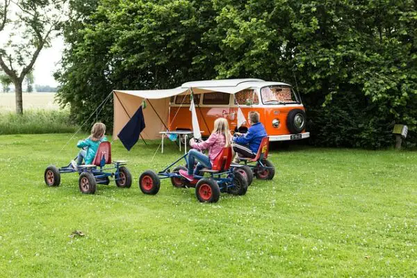 Family Camping: 6 Activities for Unforgettable Adventures