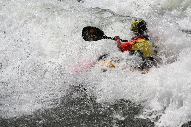 Kayaking Safety Guide: Hazards & Weather Conditions